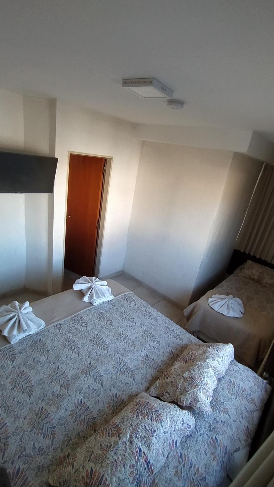 Hotel Hurlingham Villa Carlos Paz Ruang foto